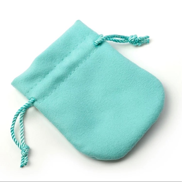 ✨Silver Star Studs✨ - Picture 6 of 7